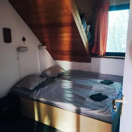 Holiday home Zmrd, Buzavirag